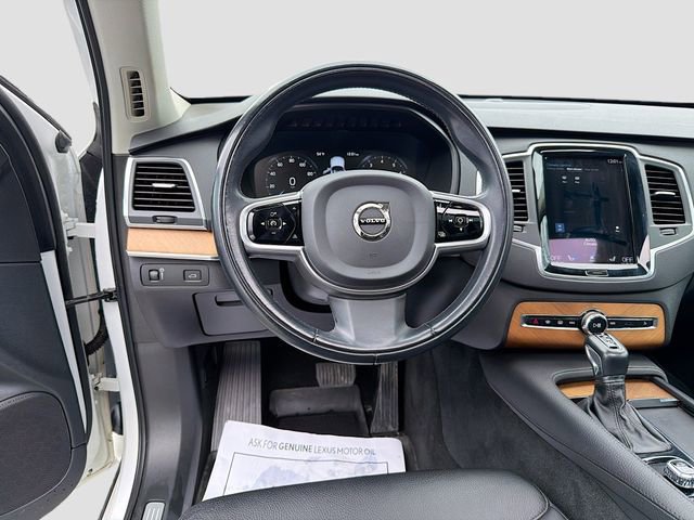 Used 2021 Volvo XC90 T6 Momentum w/ Climate Package image 24