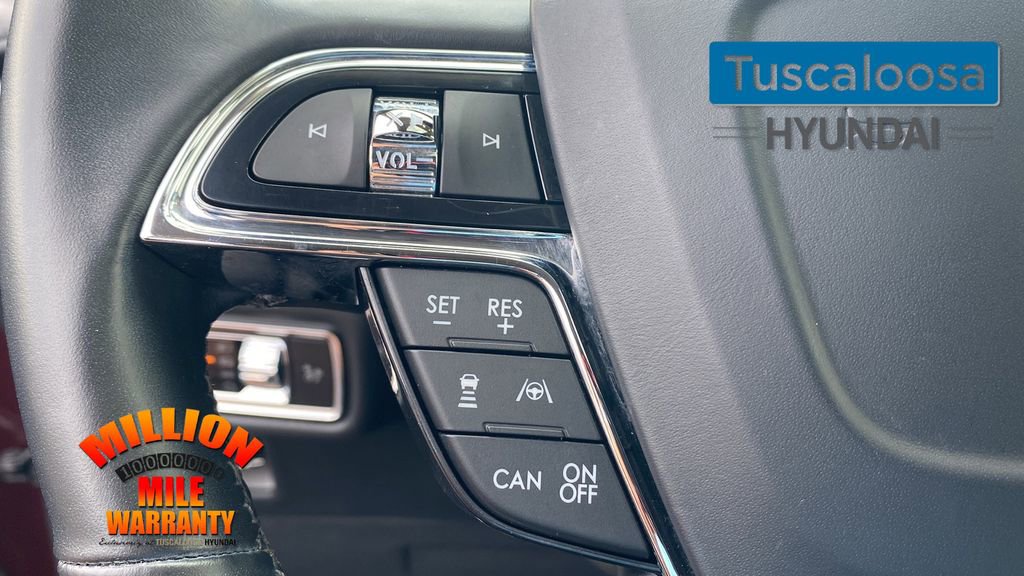 Used 2022 Lincoln Nautilus Reserve w/ Equipment Group 201A image 19