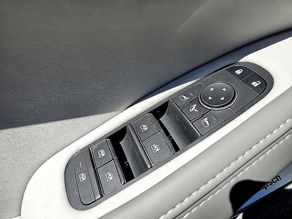 New 2026 INFINITI QX60 Luxe w/ Family Package image 30