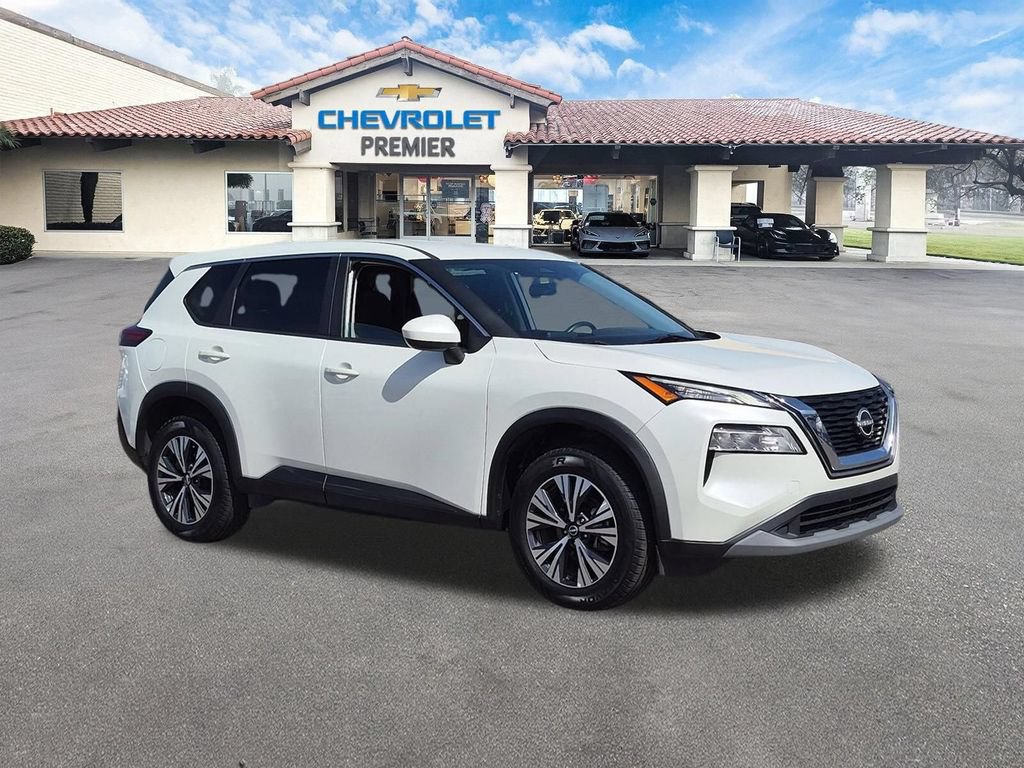 Used 2023 Nissan Rogue SV AWD/4WD image 2