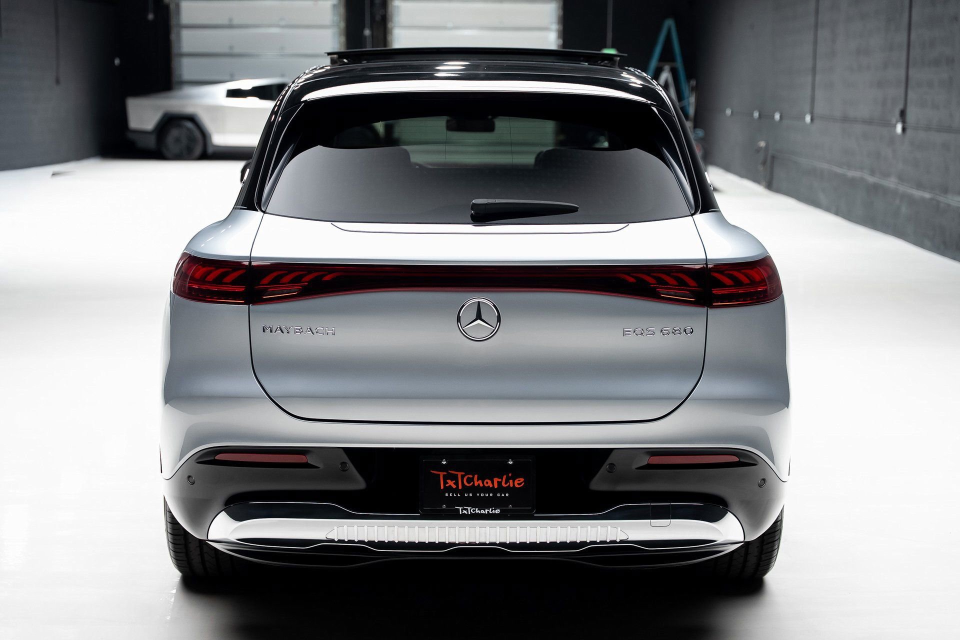 Used 2024 Mercedes-Benz Maybach EQS 680 4MATIC image 27