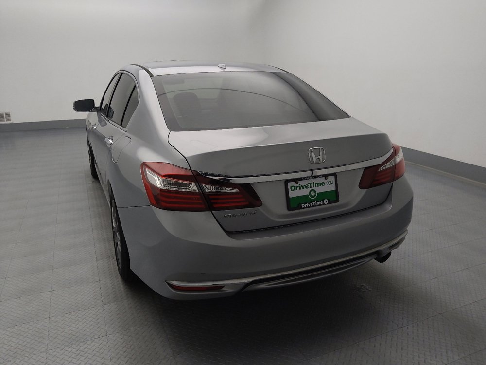 Used 2017 Honda Accord EX-L image 6
