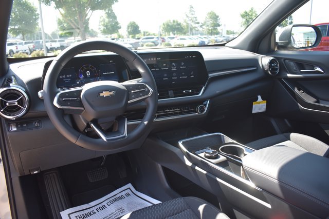 New 2026 Chevrolet Equinox LT FWD image 18