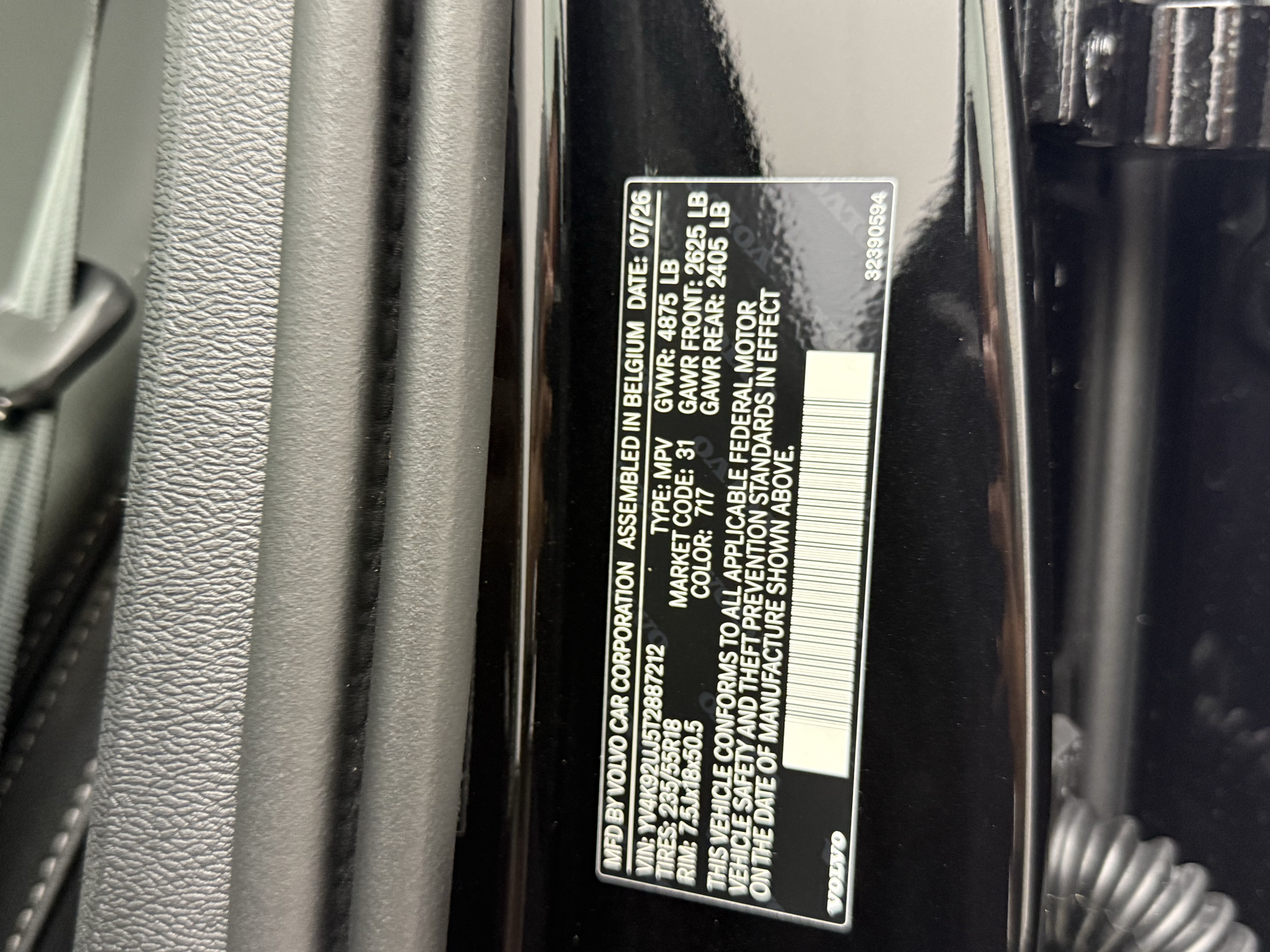 New 2026 Volvo XC40 B4 Core w/ Protection Package Premier FWD image 29