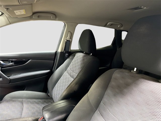 Used 2018 Nissan Rogue Sport SV w/ SV Technology Package image 23