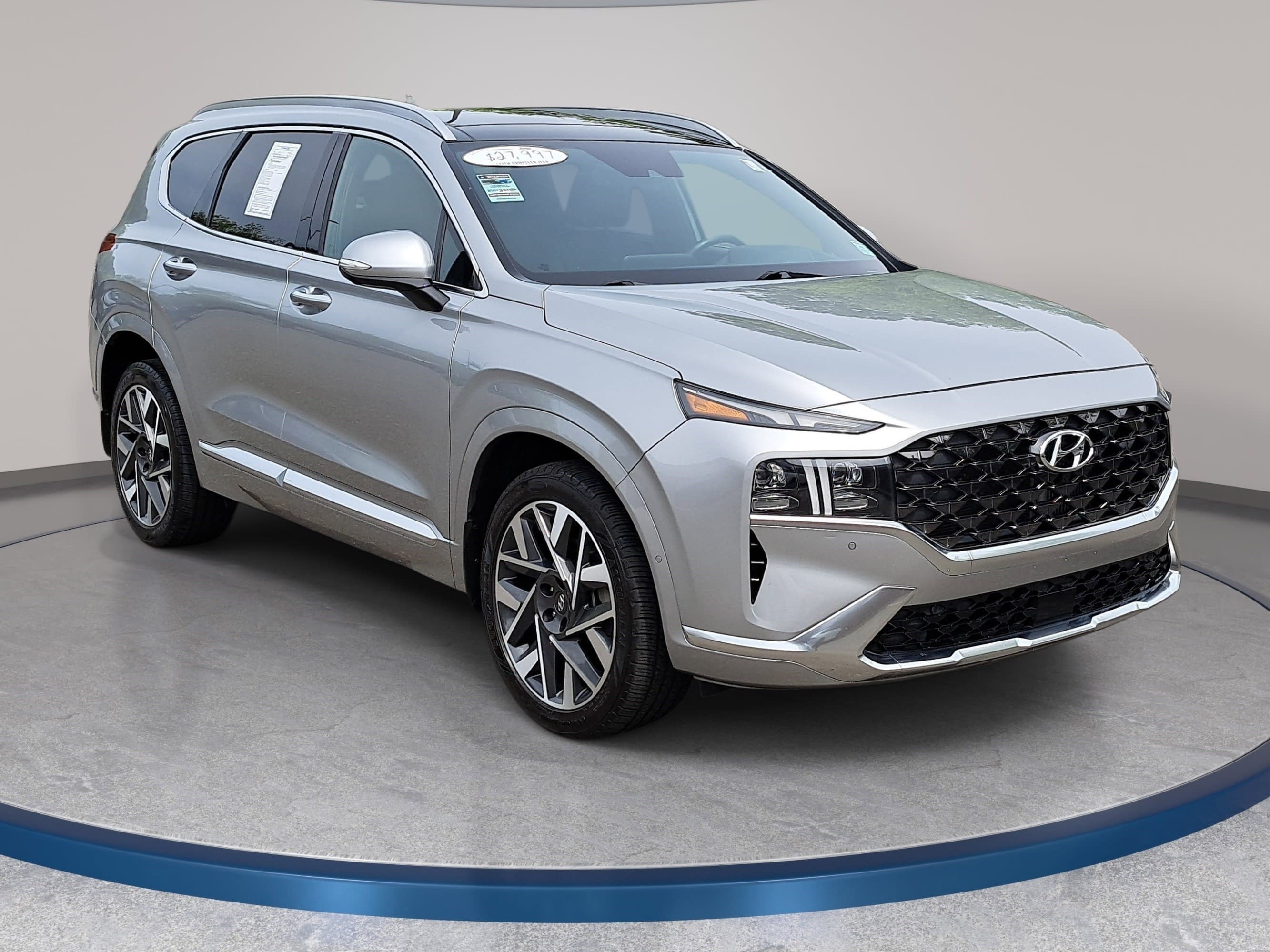 Used 2023 Hyundai Santa Fe Calligraphy FWD image 3