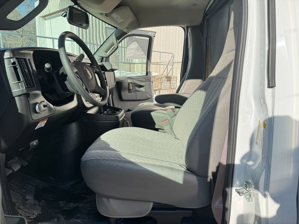 New 2026 Chevrolet Express 4500 w/ Power Convenience Package image 8