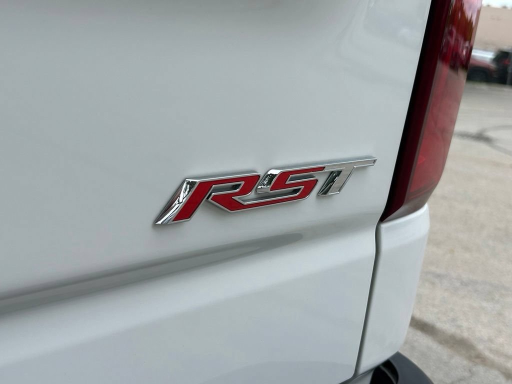 Used 2025 Chevrolet Silverado 1500 RST RWD image 36