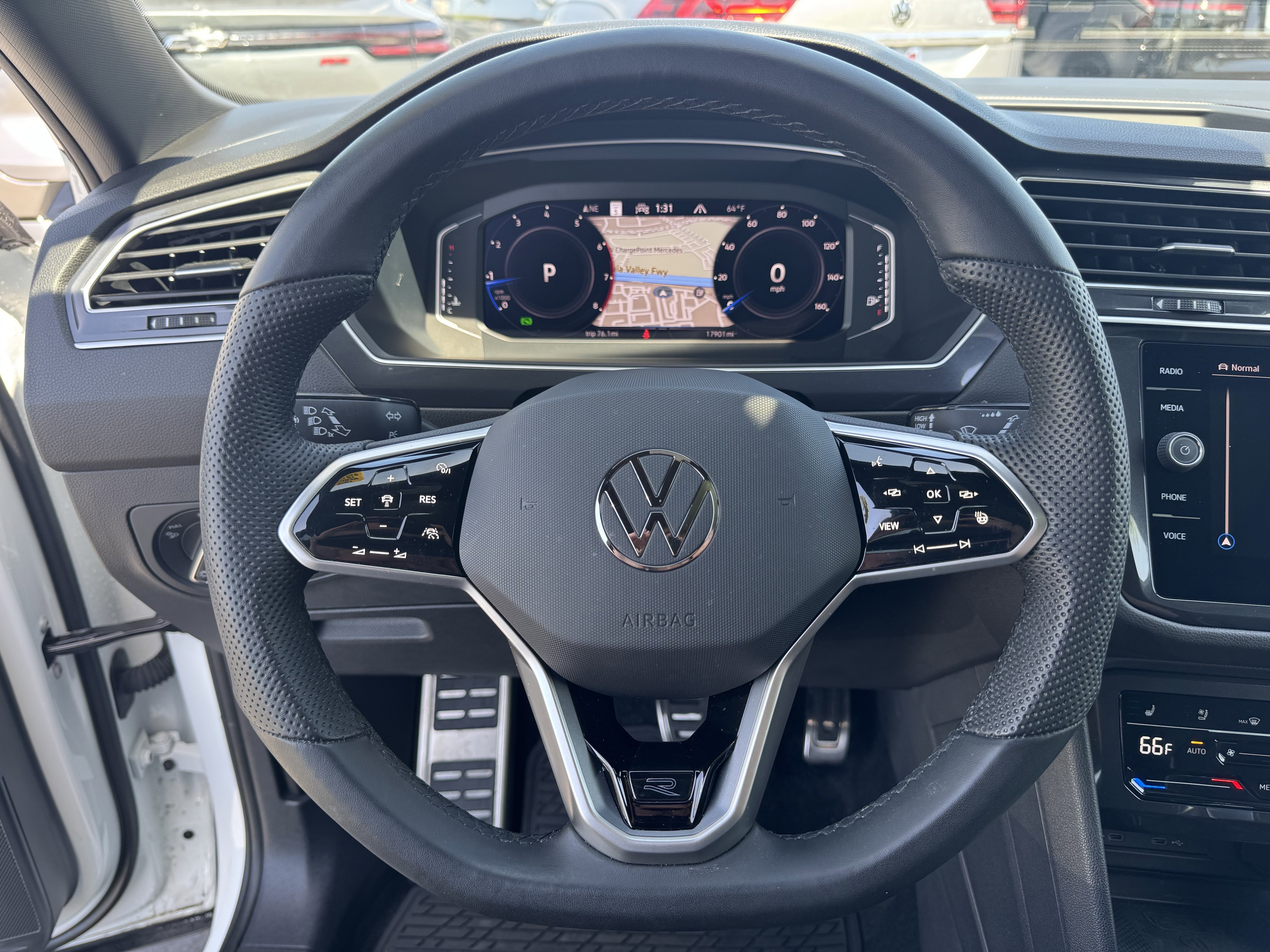 Certified 2024 Volkswagen Tiguan SEL R-Line AWD/4WD image 19