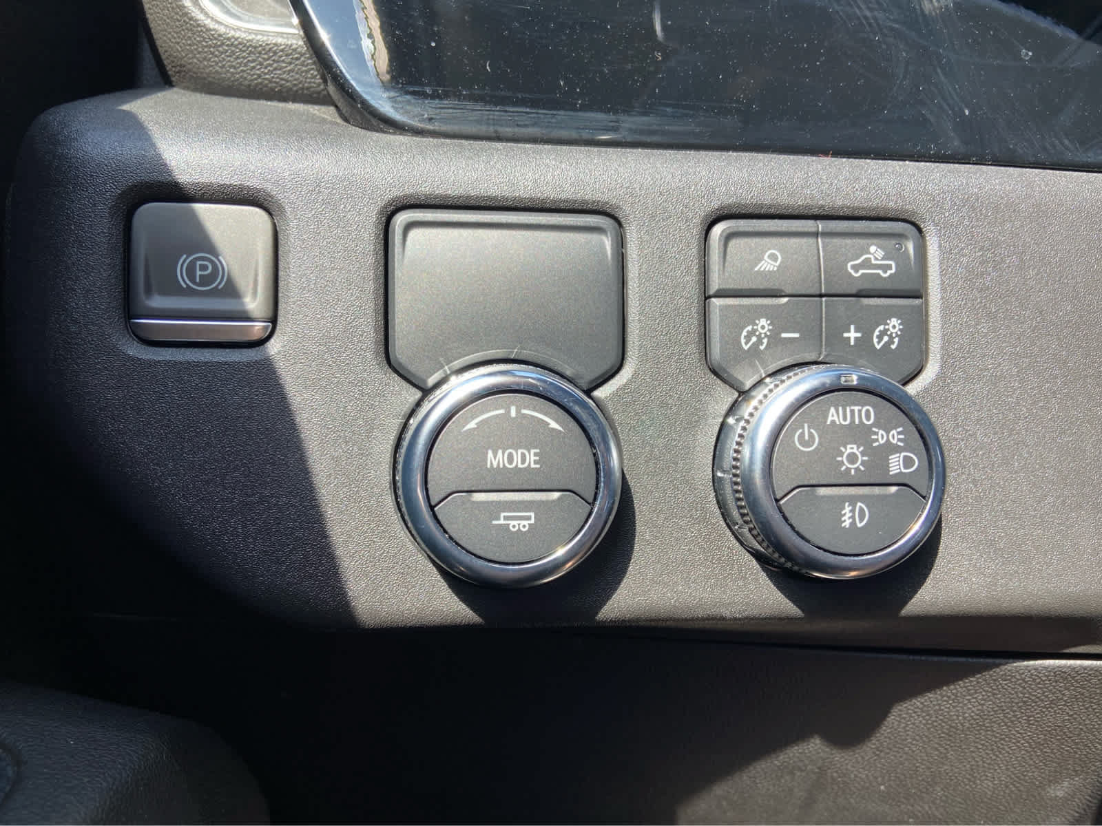 Used 2024 GMC Sierra 1500 SLT w/ SLT Premium Plus Package RWD image 36