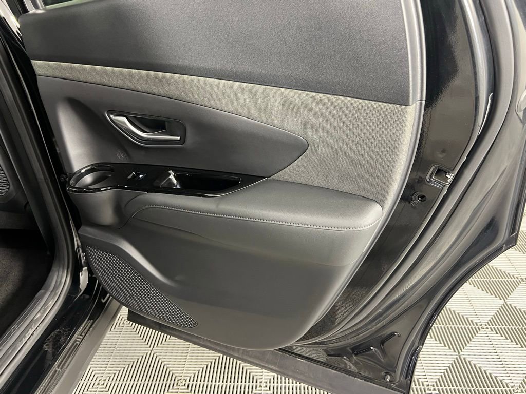 Used 2025 Hyundai Santa Cruz Limited image 33