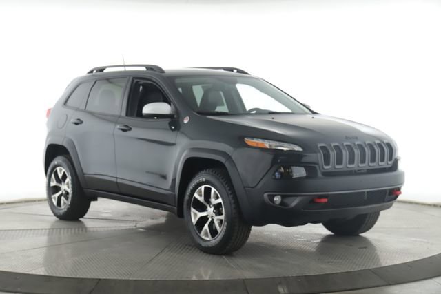 Used 2018 Jeep Cherokee Trailhawk w/ Quick Order Package 25L AWD/4WD image 2