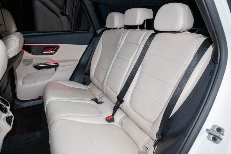 New 2026 Mercedes-Benz GLC 300 image 12