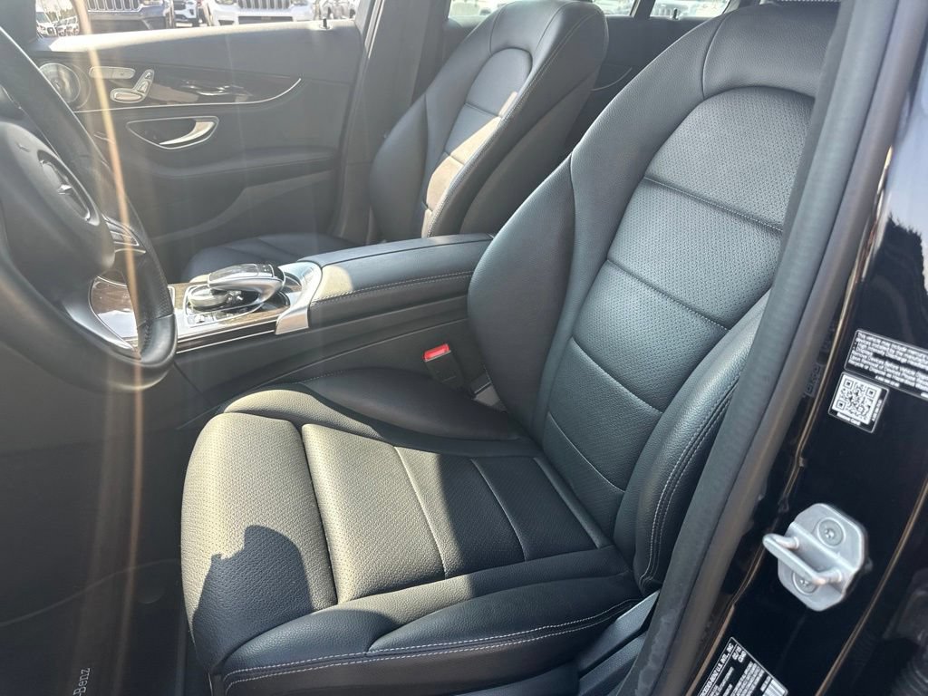 Used 2015 Mercedes-Benz C 300 Sedan image 10
