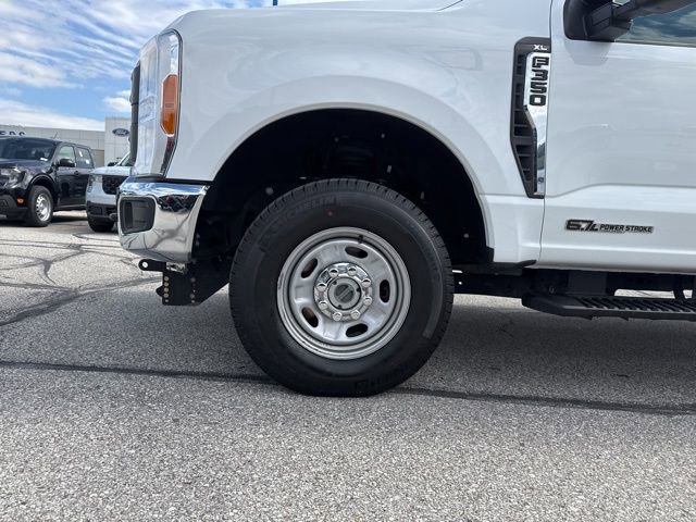 Used 2023 Ford F350 XL w/ Snow Plow/Camper Package AWD/4WD image 37