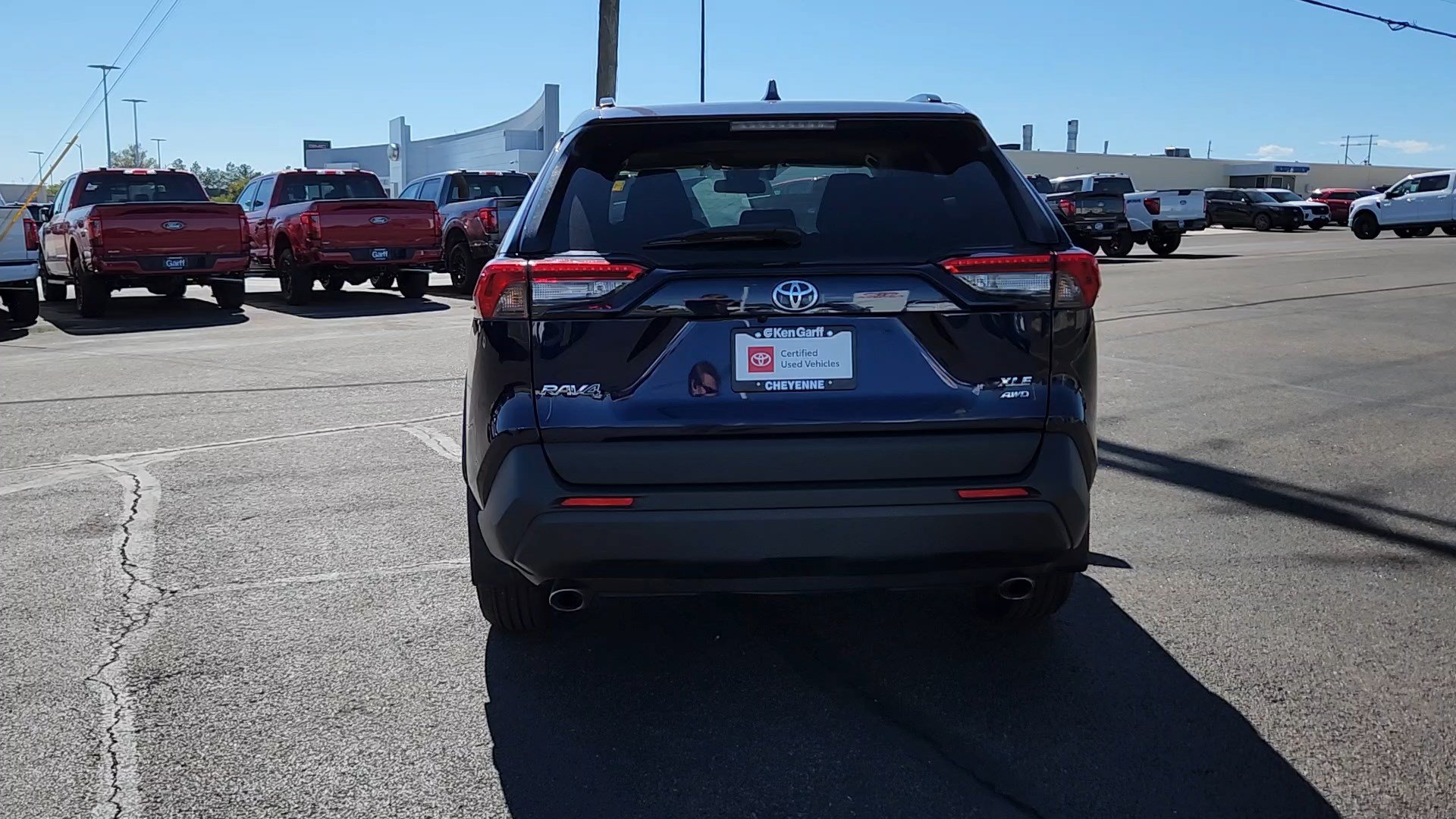 Used 2025 Toyota RAV4 XLE w/ Convenience Package AWD/4WD image 3