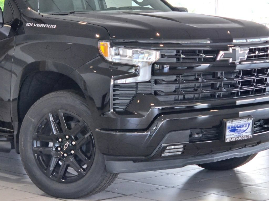New 2026 Chevrolet Silverado 1500 RST w/ Convenience Package II AWD/4WD image 2