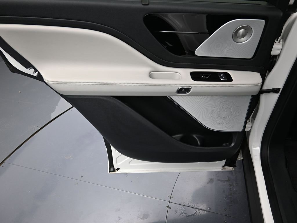 New 2025 Lincoln Aviator Reserve w/ Equipment Group 201A image 20