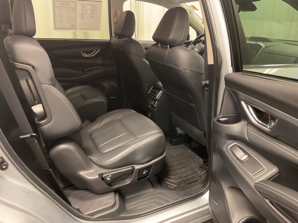Used 2023 Subaru Ascent Limited w/ Technology Package AWD/4WD image 31