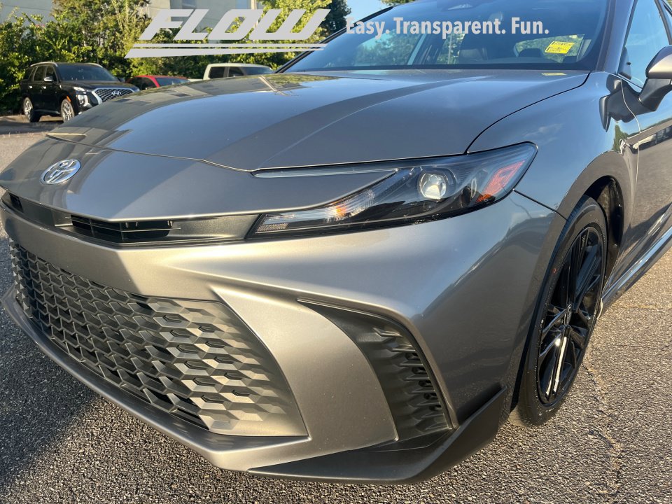 Used 2026 Toyota Camry SE FWD image 28