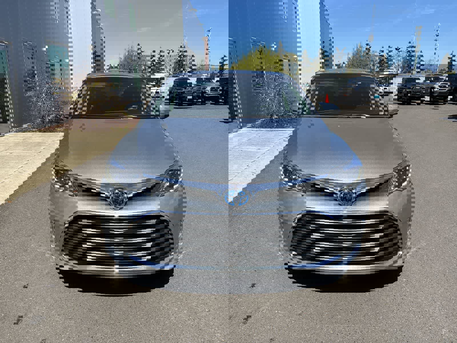 Used 2018 Toyota Avalon Limited w/ Carpet Mat Package image 4