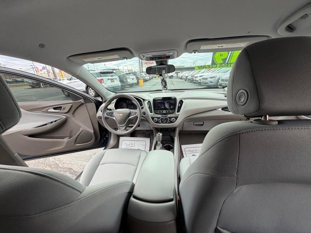 Used 2019 Chevrolet Malibu LS FWD image 17