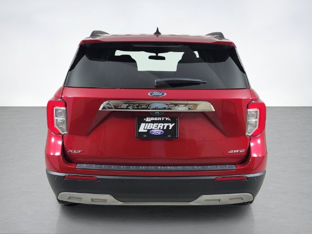 Certified 2024 Ford Explorer XLT w/ Equipment Group 202A AWD/4WD image 4