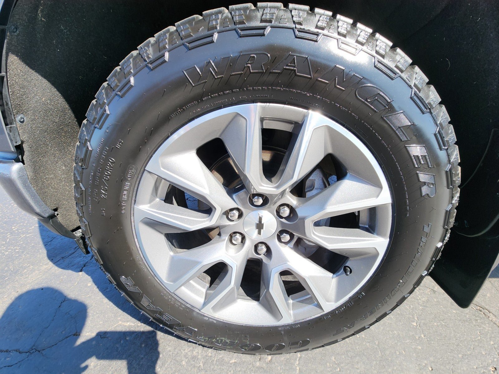 Used 2022 Chevrolet Silverado 1500 RST AWD/4WD image 10
