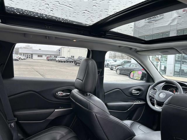 Used 2022 Jeep Cherokee Limited AWD/4WD image 19