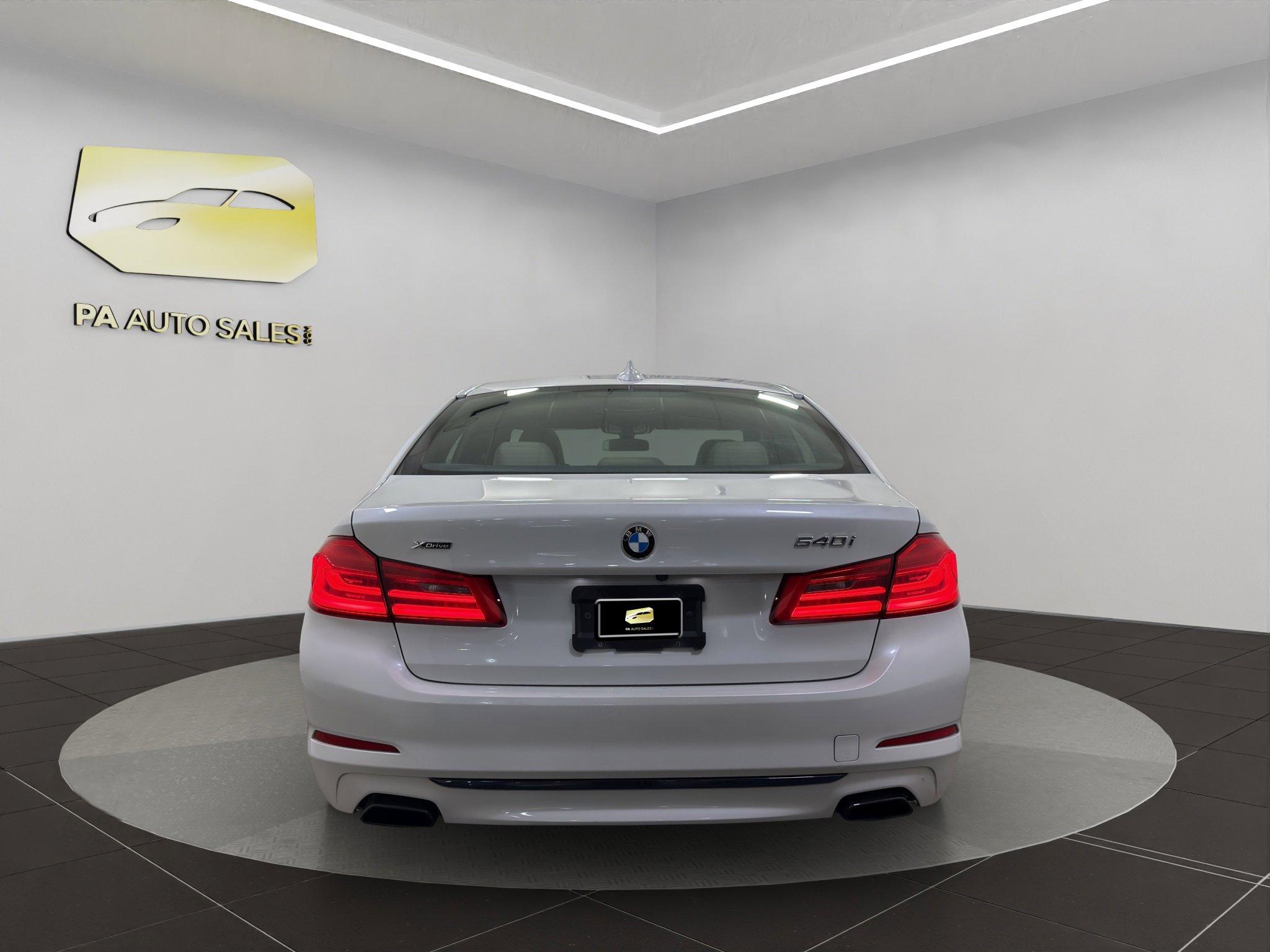 Used 2017 BMW 540i xDrive image 6