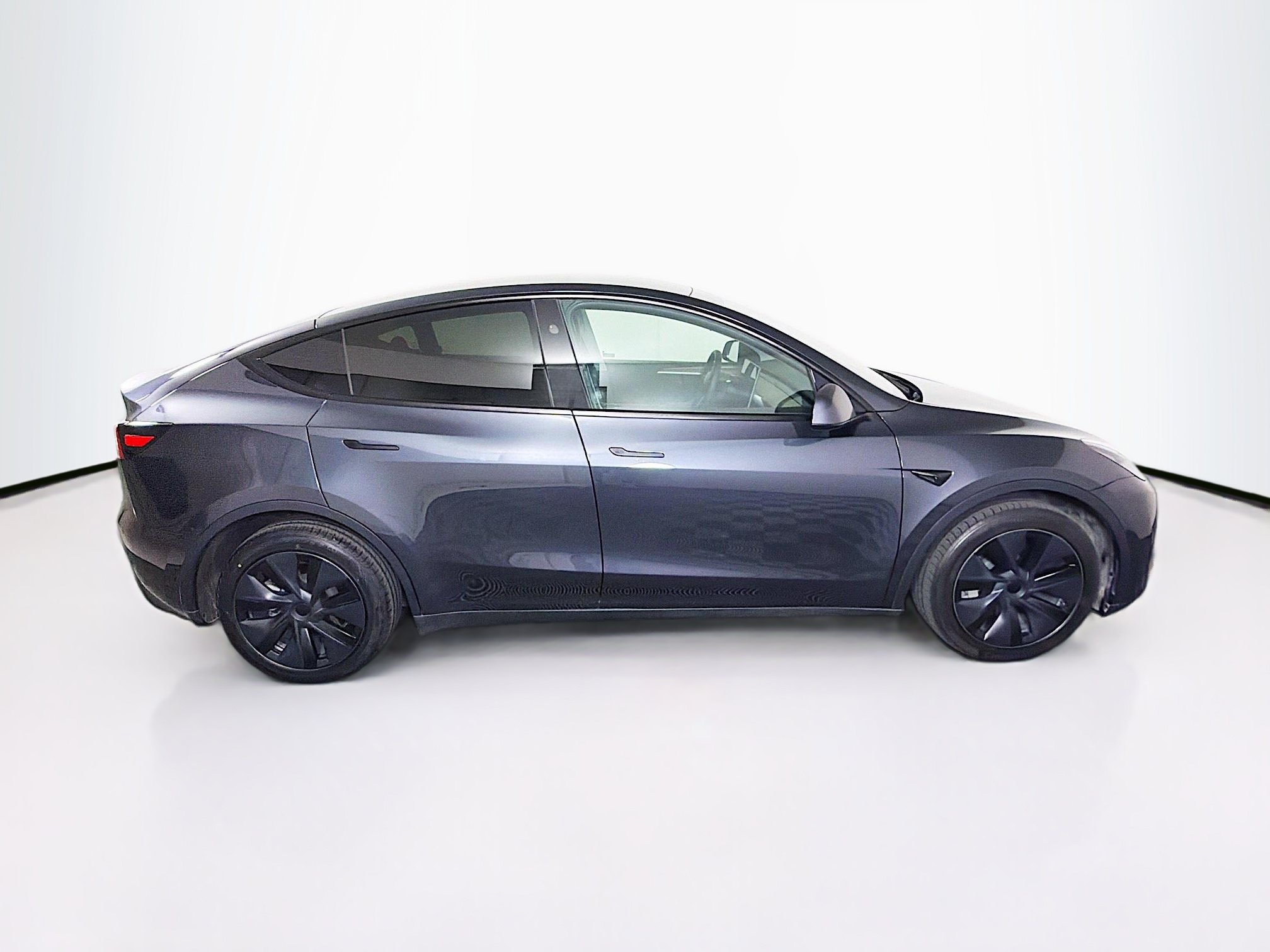 Used 2024 Tesla Model Y Long Range AWD/4WD image 10