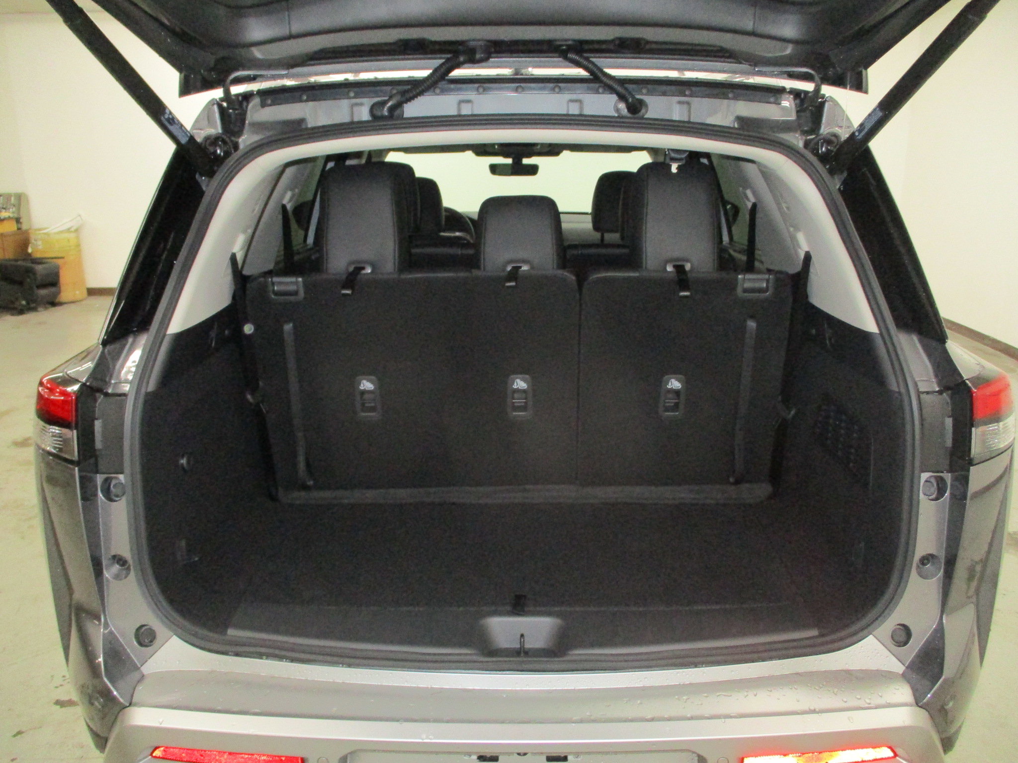 New 2025 Nissan Pathfinder SL image 6