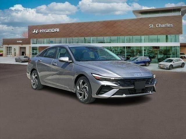 New 2025 Hyundai Elantra Limited FWD image 11