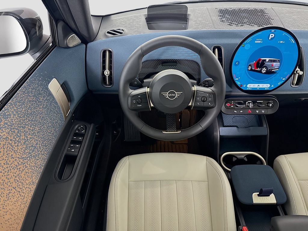 Certified 2025 MINI Cooper Countryman SE w/ Comfort Package Max AWD/4WD image 10