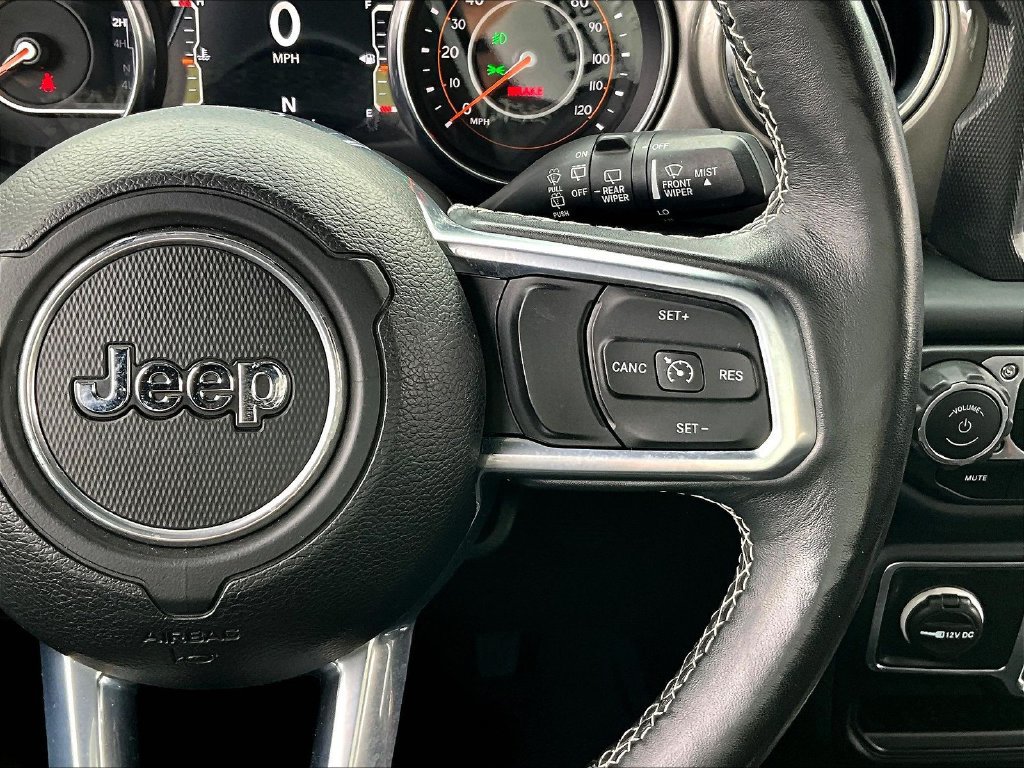 Used 2019 Jeep Wrangler Unlimited Sahara AWD/4WD image 14