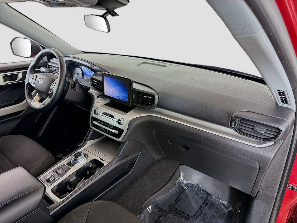 Used 2020 Ford Explorer XLT w/ Comfort Package image 19