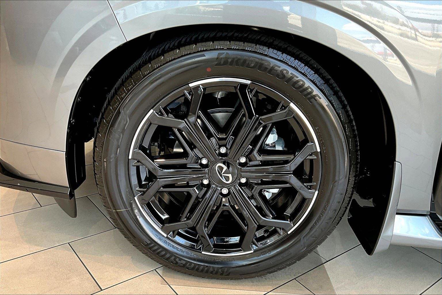 New 2026 INFINITI QX80 4WD image 14