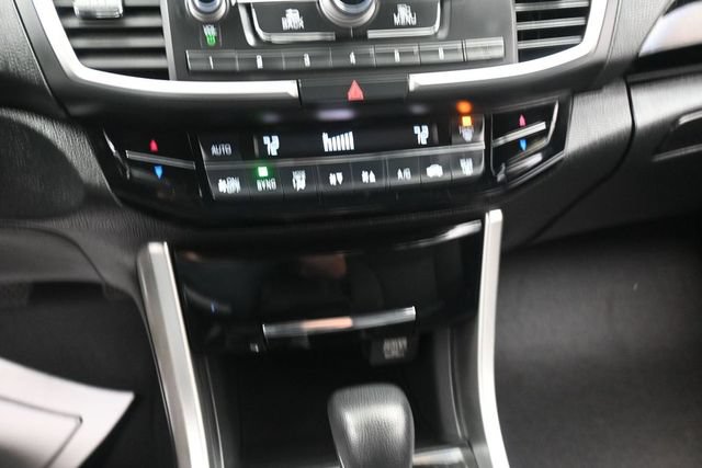 Used 2016 Honda Accord LX image 22