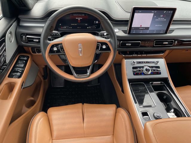 Certified 2024 Lincoln Aviator Black Label w/ Jet Package AWD/4WD image 14