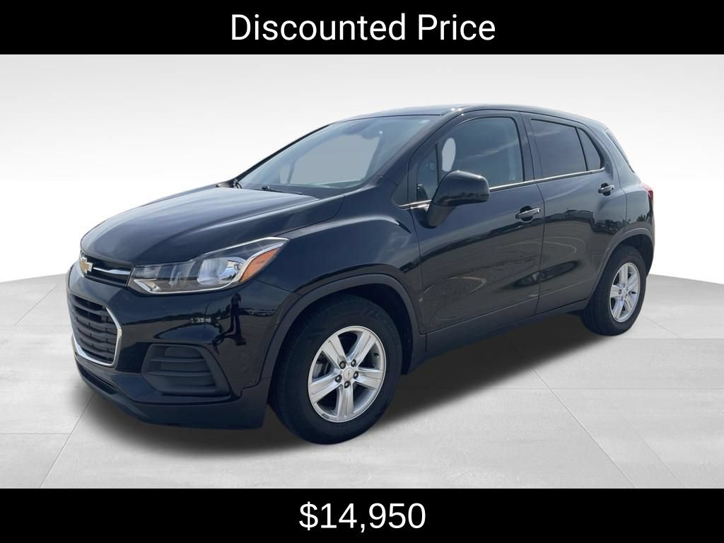 Used 2020 Chevrolet Trax LS w/ Tint and Cruise Package FWD image 3