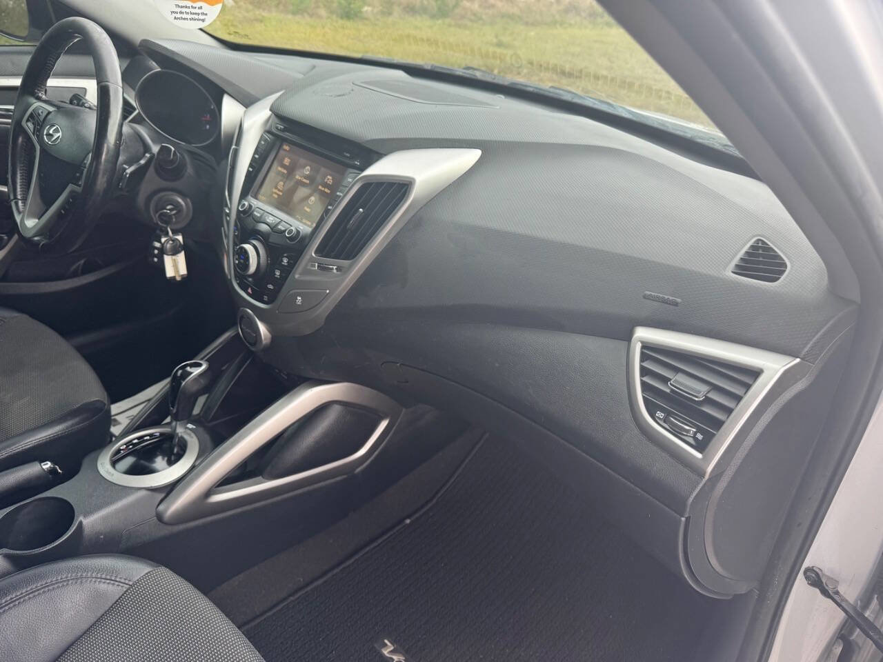 Used 2014 Hyundai Veloster w/ Style Package 02 image 11