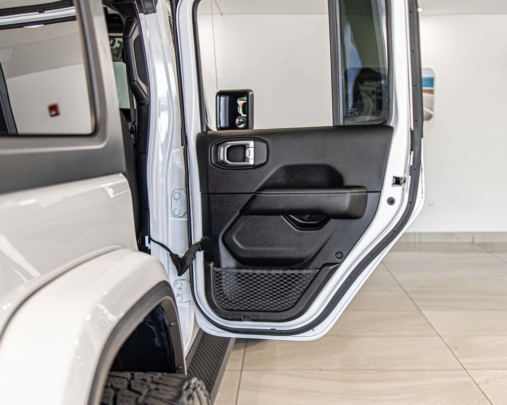 Used 2021 Jeep Wrangler Unlimited Sahara w/ Safety Group AWD/4WD image 35