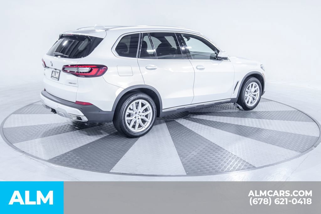 Used 2023 BMW X5 xDrive40i w/ Premium Package AWD/4WD image 11