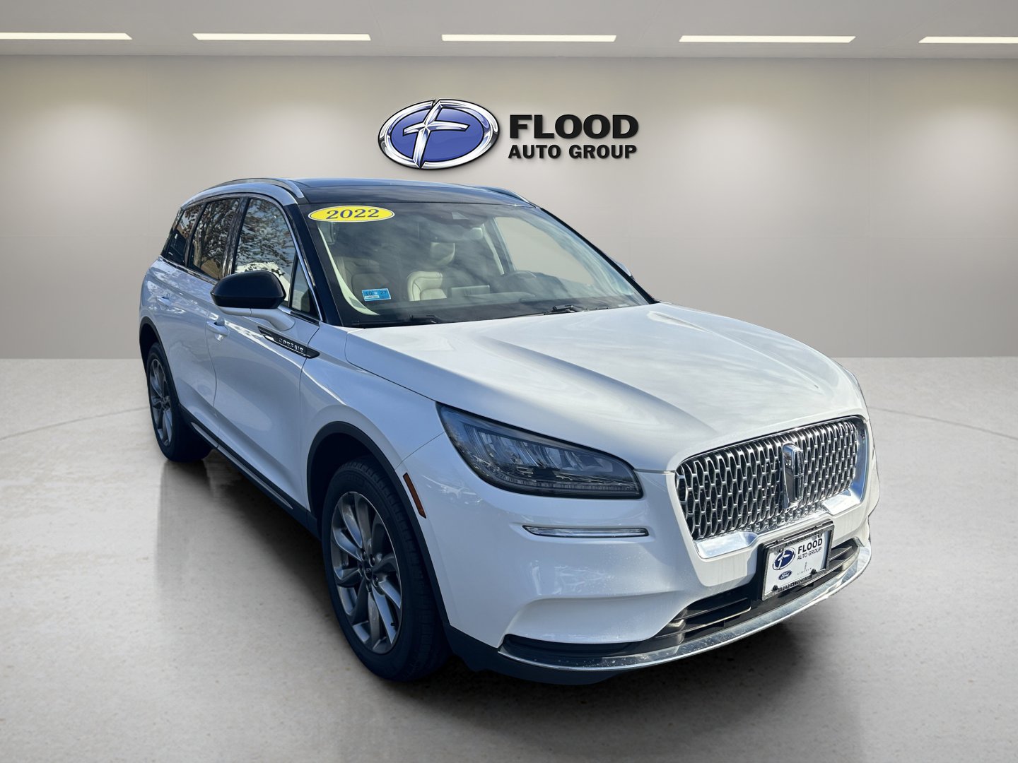 Used 2022 Lincoln Corsair AWD w/ Premium Package image 1