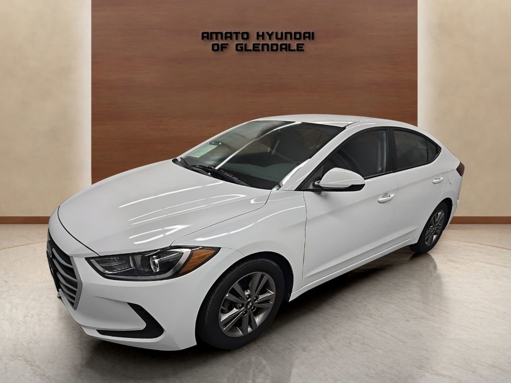 Used 2018 Hyundai Elantra SEL w/ Cargo Package FWD image 2