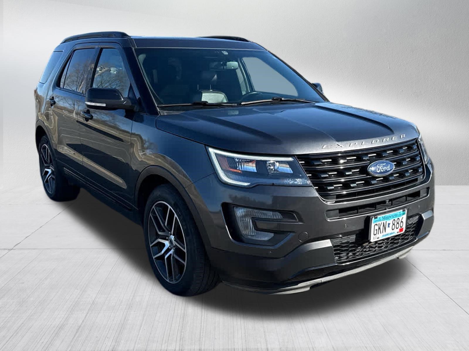Used 2017 Ford Explorer Sport w/ Equipment Group 401A image 2
