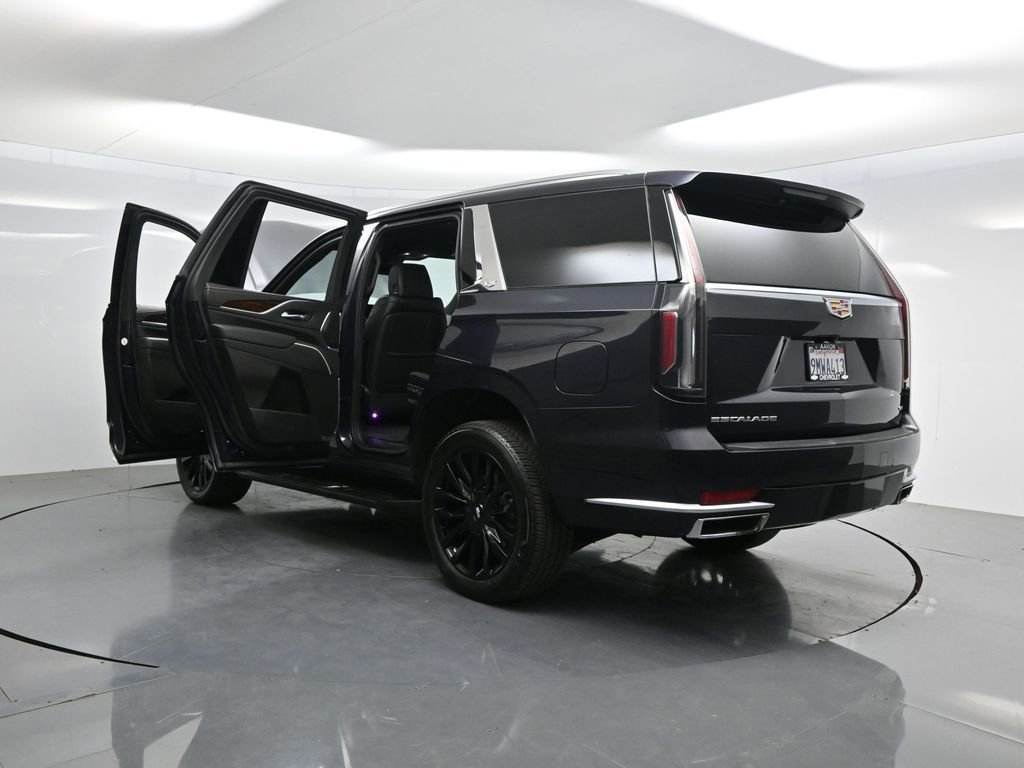Used 2024 Cadillac Escalade Luxury RWD image 63