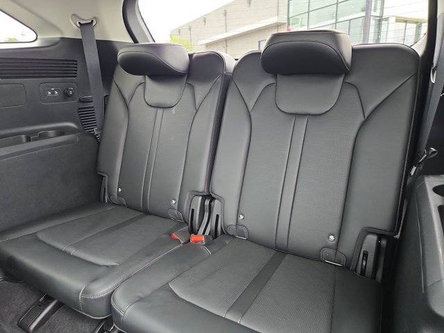 Used 2025 Kia Sorento EX w/ Panoramic Sunroof Package FWD image 12