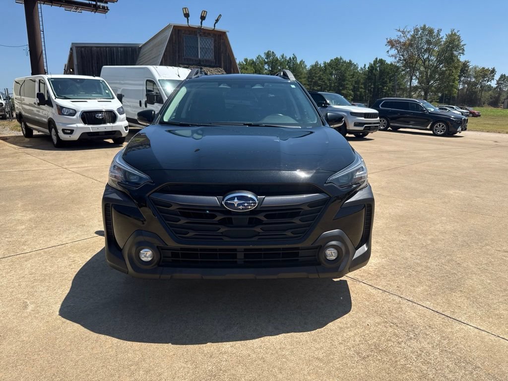 Used 2023 Subaru Outback Premium AWD/4WD image 2