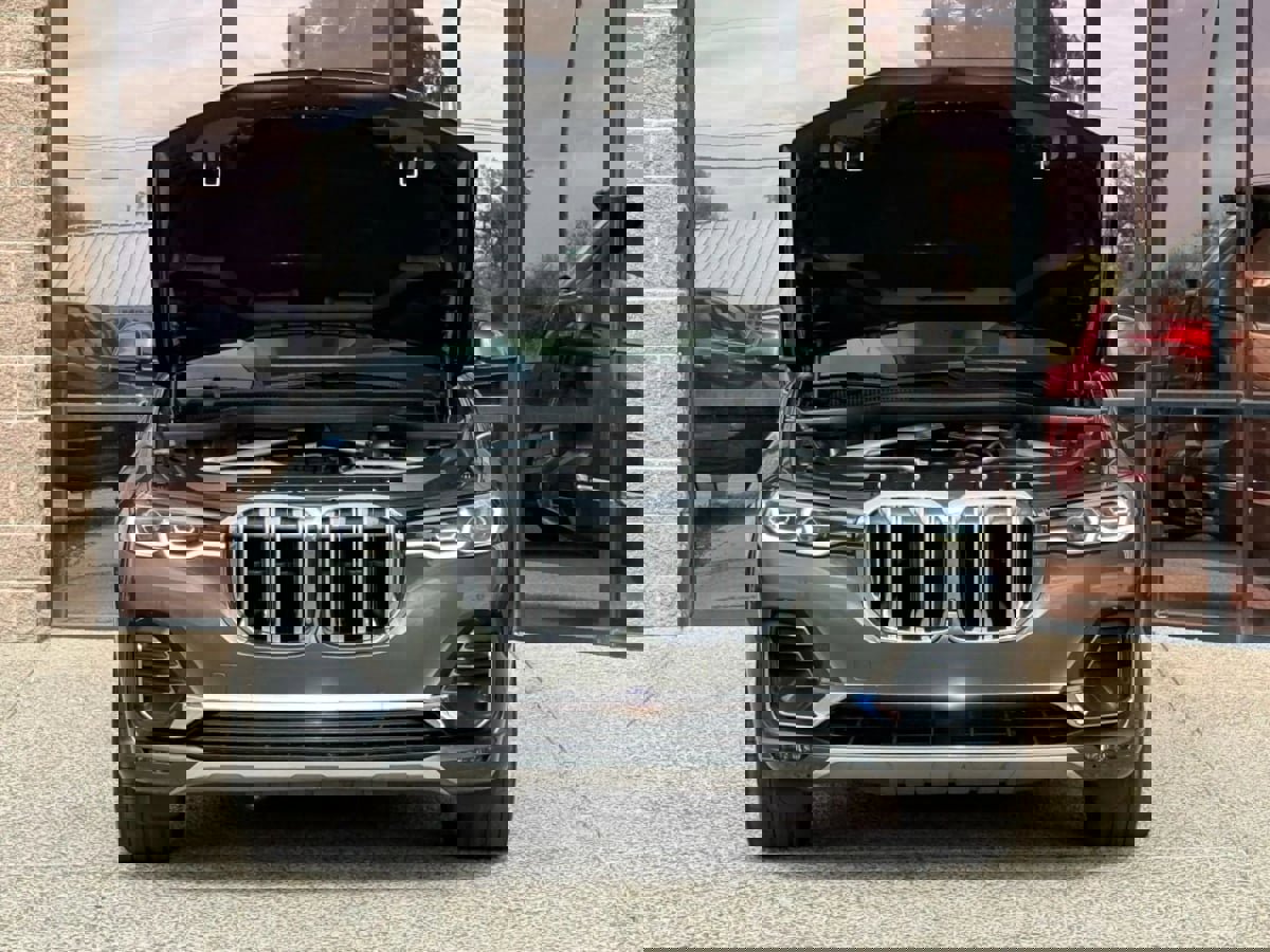 Used 2021 BMW X7 xDrive40i w/ Executive Package image 22